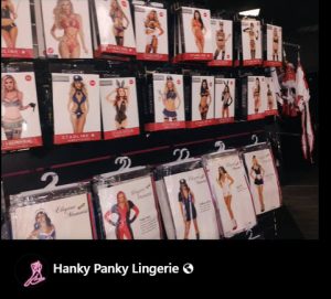 Read more about the article 679: Costumes